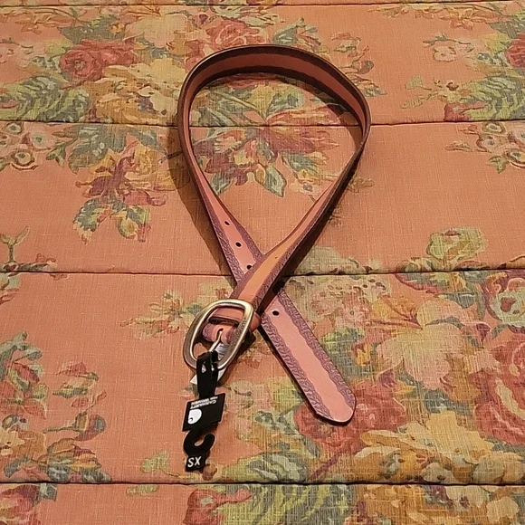 NWT Carhartt Women’s Leather Belt Saddle Leather Classic Belt | Mother main image 4